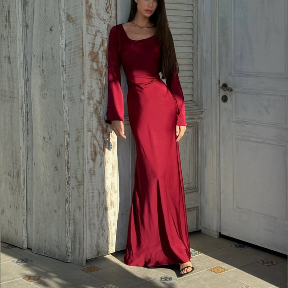 🥀MARBL APPAREL CO. 🥀
💃🏻TRENDING ICONIC GAMINE DRESS💃🏻
💋SIZE M (S/M)💋
🍷RED WINE 🍷 - Picture 1 of 5